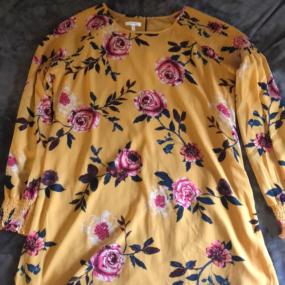 Maurice’s mustard dress size large